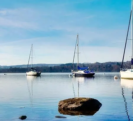 Comfortable, Well Located At White Cross Bay