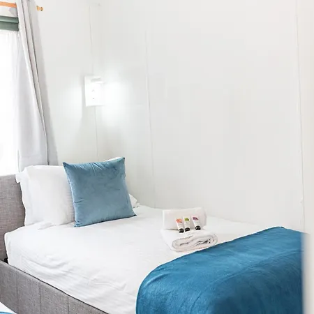 Comfortable, Well Located At White Cross Bay Chalet