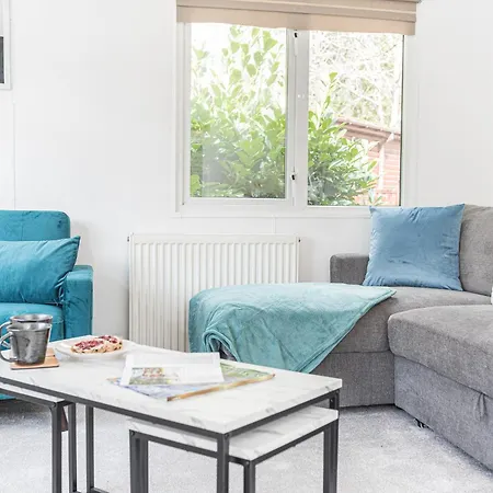 Comfortable, Well Located At White Cross Bay