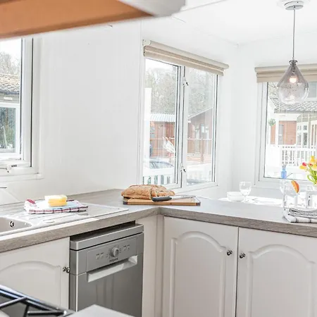 Comfortable, Well Located At White Cross Bay * Troutbeck Bridge